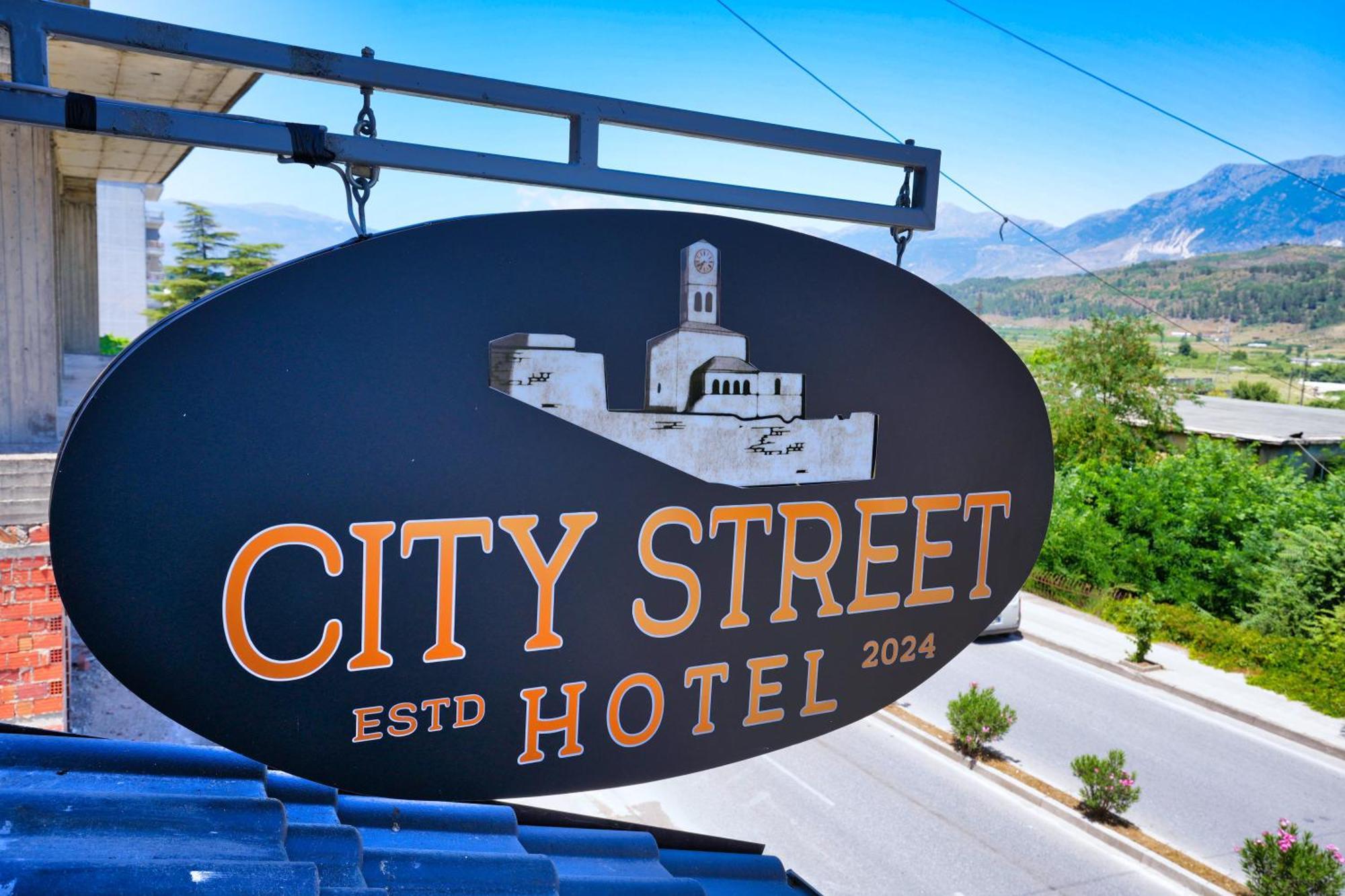 City Street Hotel Gjirokastra Kültér fotó