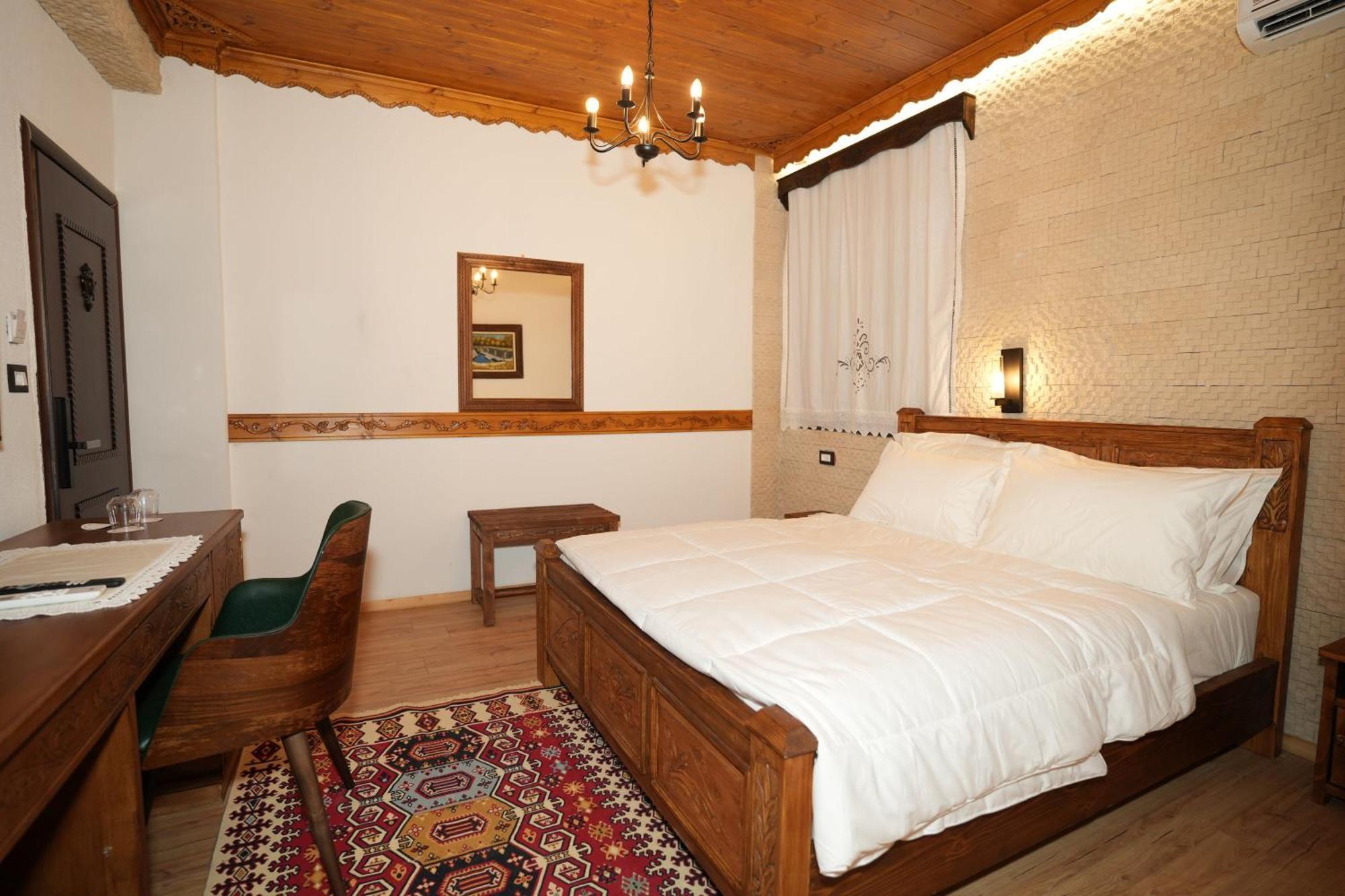 City Street Hotel Gjirokastra Kültér fotó